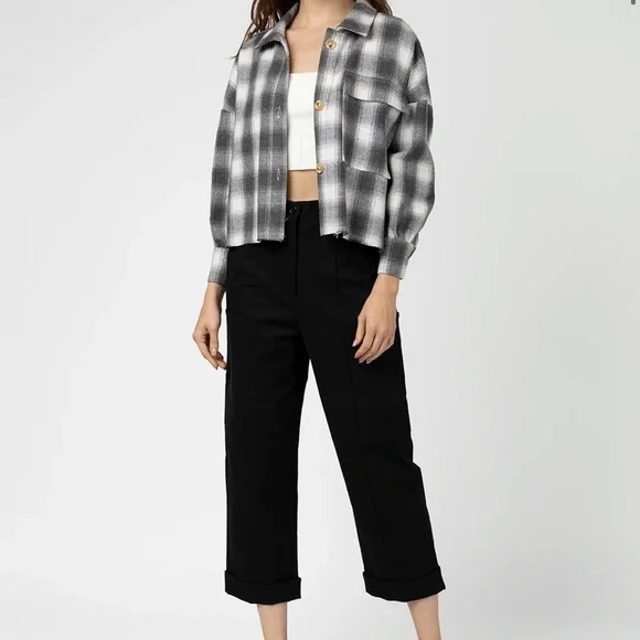 Mod ref - Fallon top - Picture 3 of 4